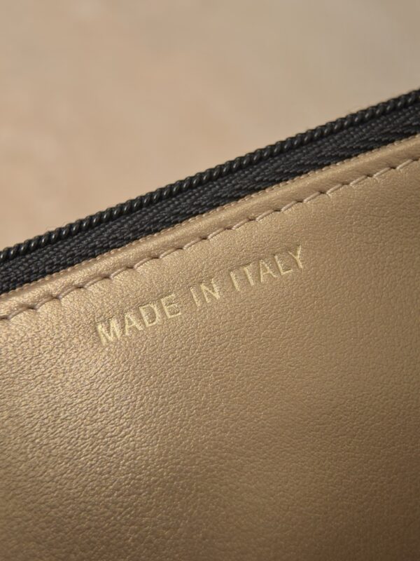 God Factory Chanel Bags Code 10099 25S Woc Size 12.3x19.2x3.5cm