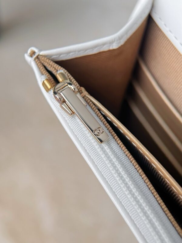 God Factory Chanel Bags Code 10098 25S Woc Size 12.3x19.2x3.5cm