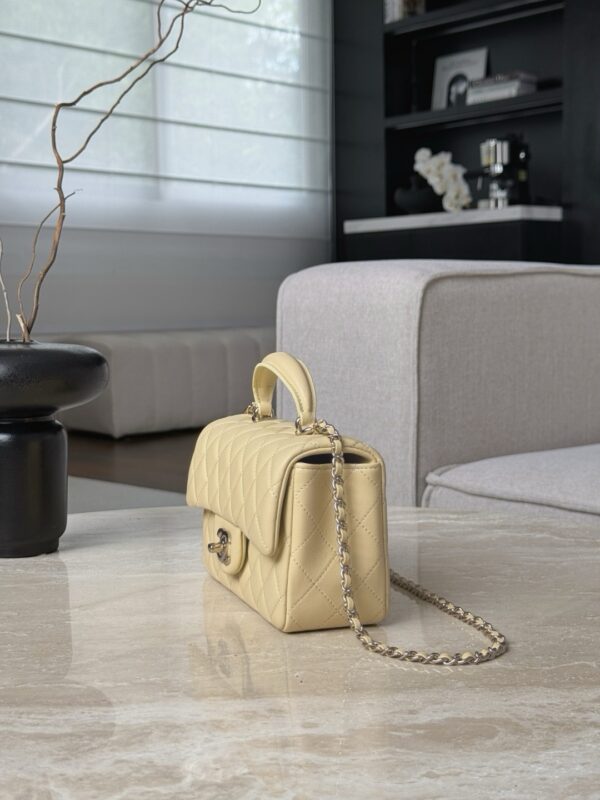 God Factory Chanel Bags Code 10106 Mini Handle Size 12x20x6cm