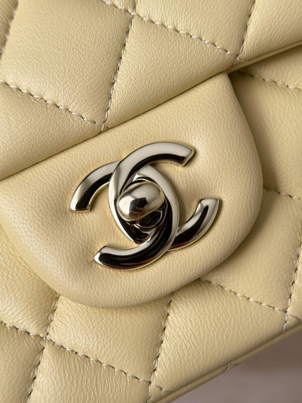 God Factory Chanel Bags Code 10106 Mini Handle Size 12x20x6cm