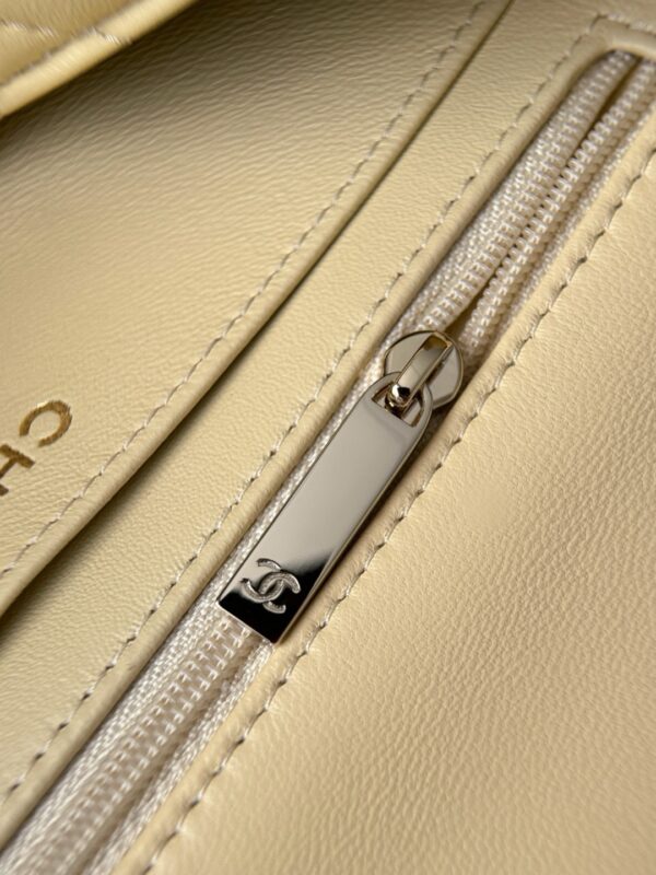 God Factory Chanel Bags Code 10106 Mini Handle Size 12x20x6cm