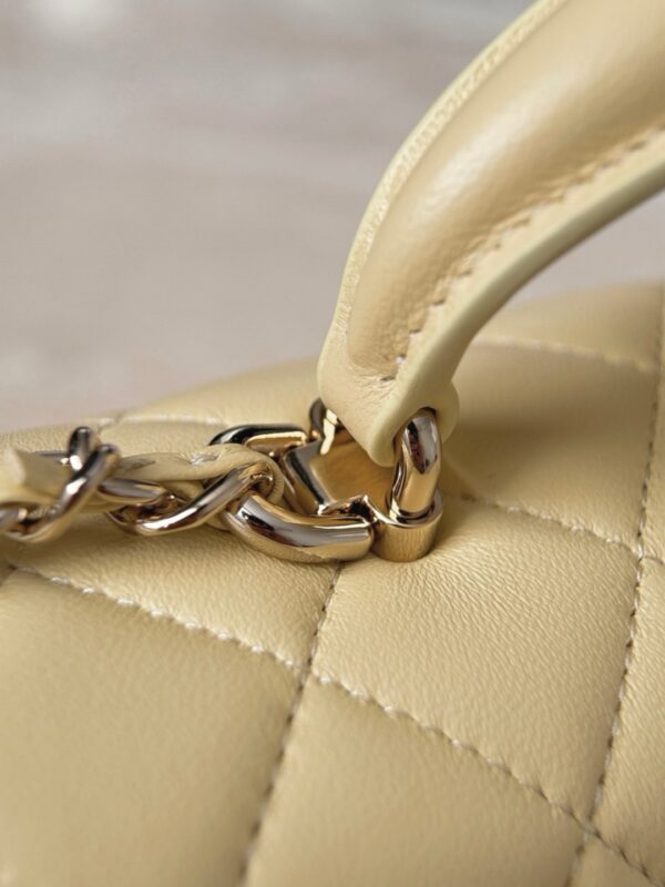 God Factory Chanel Bags Code 10106 Mini Handle Size 12x20x6cm