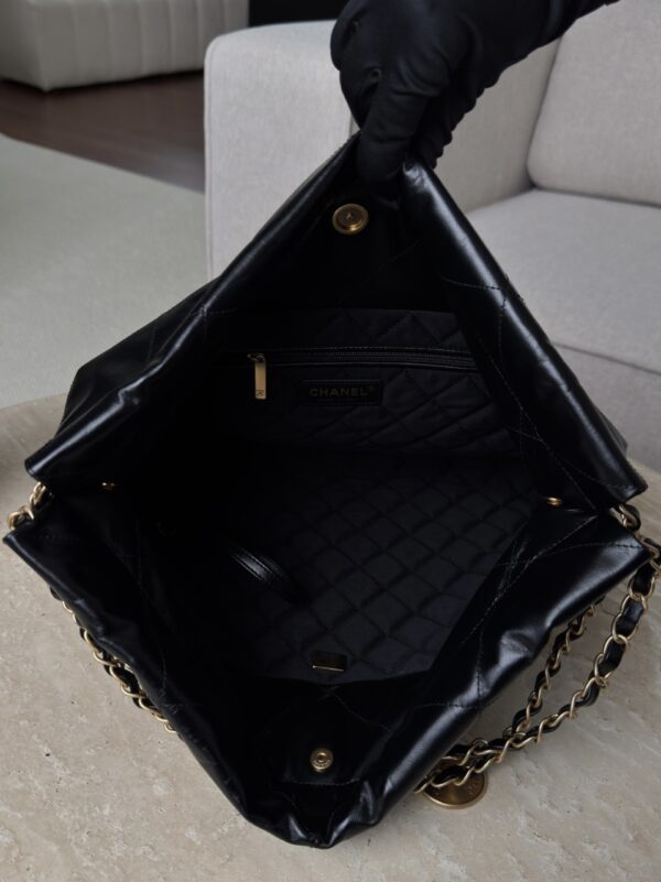 God Factory Chanel Bags Code 10126 Size 43x39x8cm