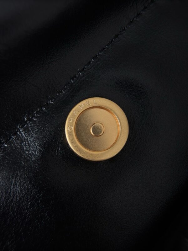 God Factory Chanel Bags Code 10126 Size 43x39x8cm