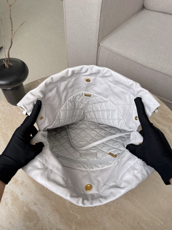 God Factory Chanel Bags Code 10124 Size 43x39x8cm