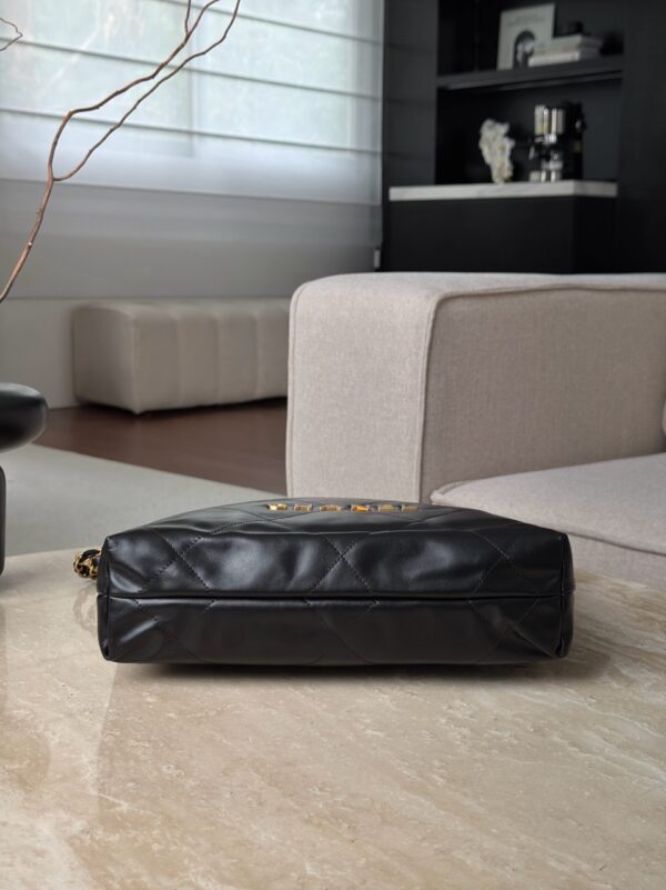 God Factory Chanel Bags Code 10128 Size 37x35x7cm