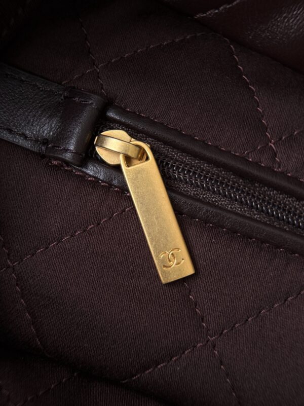 God Factory Chanel Bags Code 10127 Size 37x35x7cm