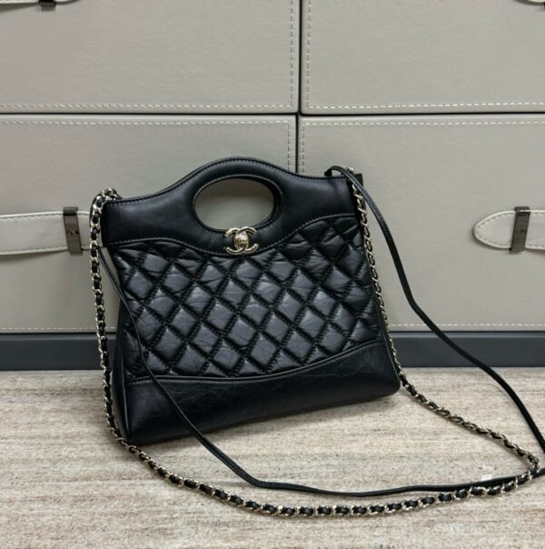 God Factory Chanel Bags Code 10147 23A 31 Bag Size 23x5.5x22cm