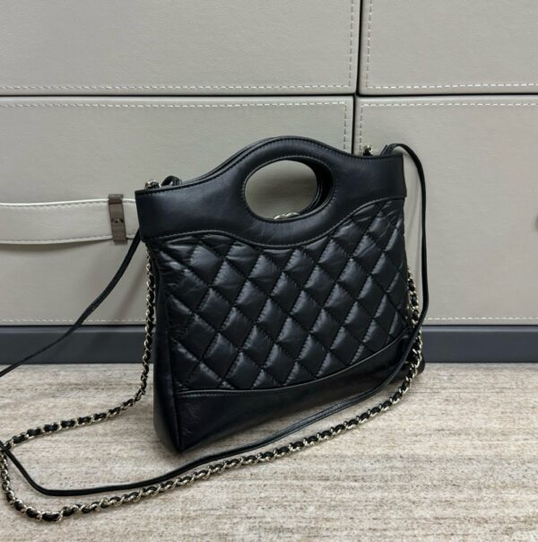 God Factory Chanel Bags Code 10147 23A 31 Bag Size 23x5.5x22cm