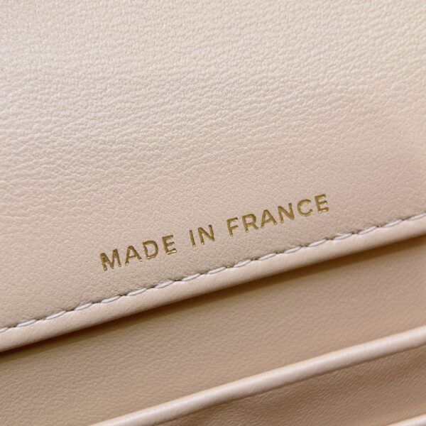 God Factory Chanel Bags Code 10171 25P Size 18x14x3.5cm