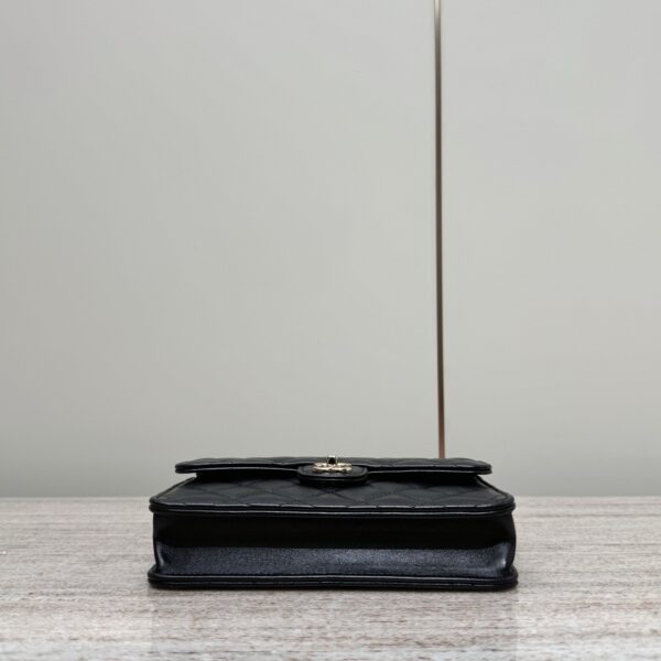 God Factory Chanel Bags Code 10169 25P Size 18x14x3.5cm