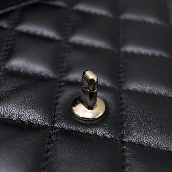 God Factory Chanel Bags Code 10169 25P Size 18x14x3.5cm