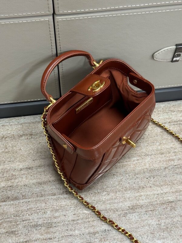 God Factory Chanel Bags Code 10179 24A Size 18x7x12cm