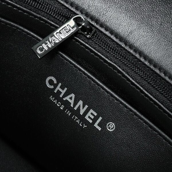 God Factory Chanel Bags Code 10180 24A Size 20x6x12cm