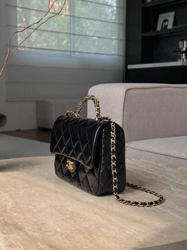 God Factory Chanel Bags Code 10187 24B Size 17x25x8cm