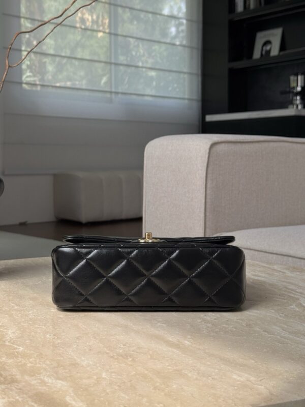 God Factory Chanel Bags Code 10187 24B Size 17x25x8cm