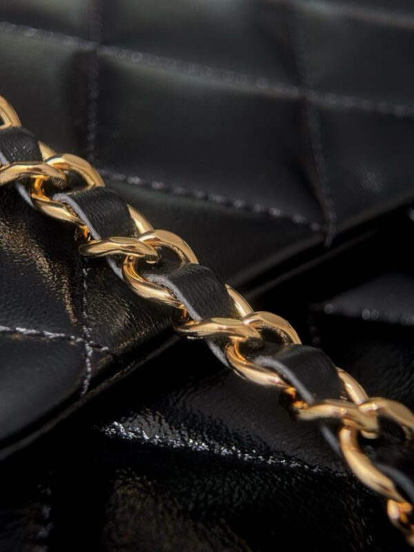 God Factory Chanel Bags Code 10187 24B Size 17x25x8cm