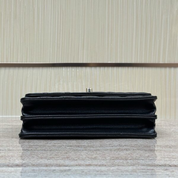 God Factory Chanel Bags Code 10188 24B Size 11x18.5x6cm