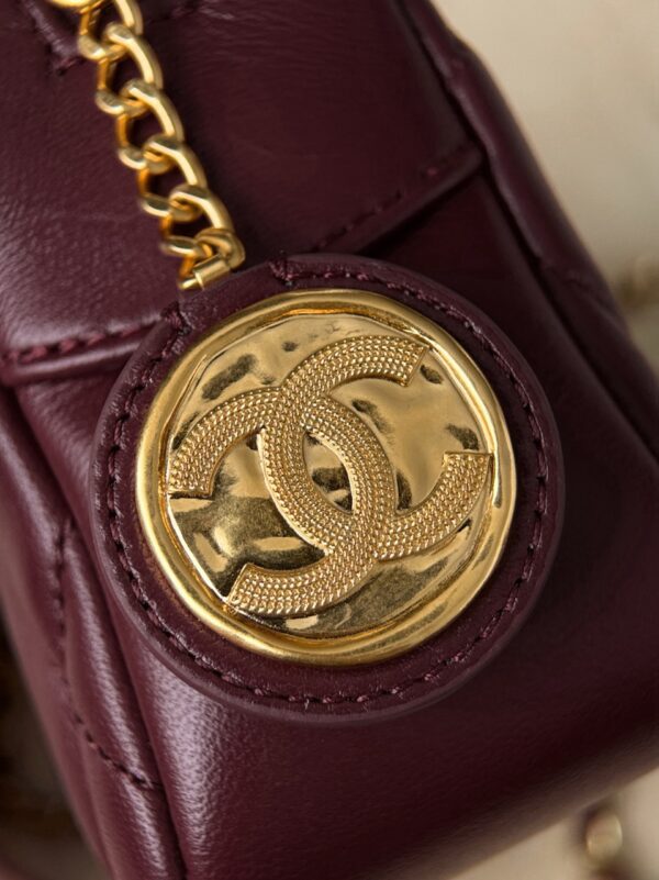 God Factory Chanel Bags Code 10193 24K Size 12x18x7cm