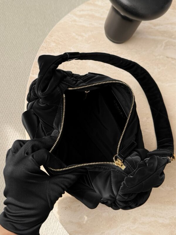 God Factory Chanel Bags Code 10197 24N Size 20x32x12cm