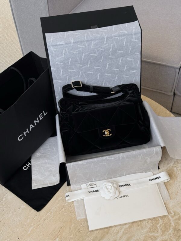 God Factory Chanel Bags Code 10197 24N Size 20x32x12cm