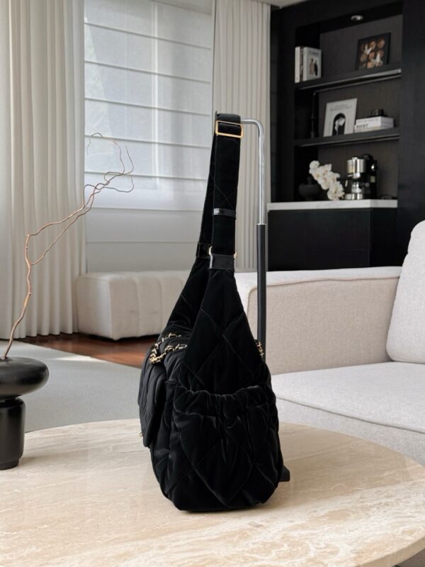 God Factory Chanel Bags Code 10196 24N Size 22x44x18cm