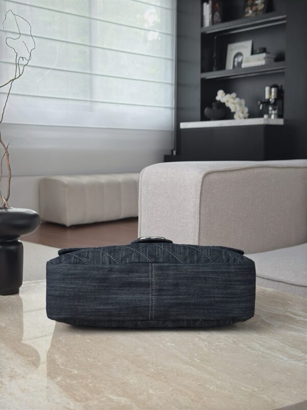 God Factory Chanel Bags Code 10199 Size 24x33x10cm