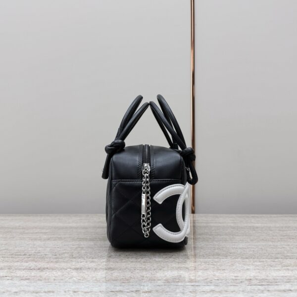 God Factory Chanel Bags Code 10203 Size 12x21x9cm