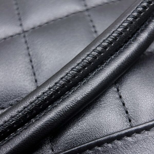 God Factory Chanel Bags Code 10203 Size 12x21x9cm