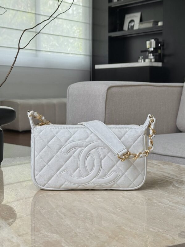 God Factory Chanel Bags Code 10204 Size 16x26x4cm