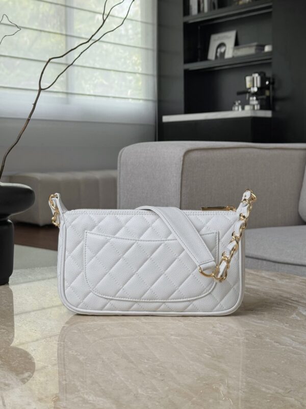 God Factory Chanel Bags Code 10204 Size 16x26x4cm