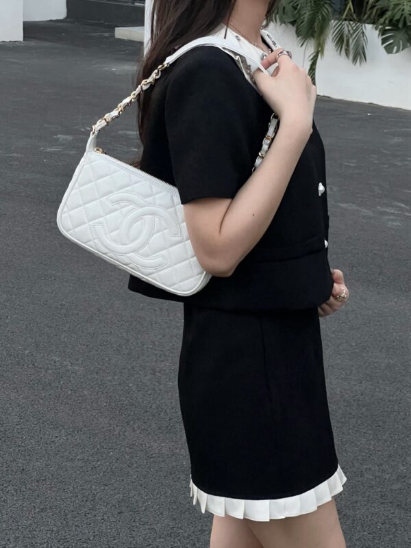 God Factory Chanel Bags Code 10204 Size 16x26x4cm