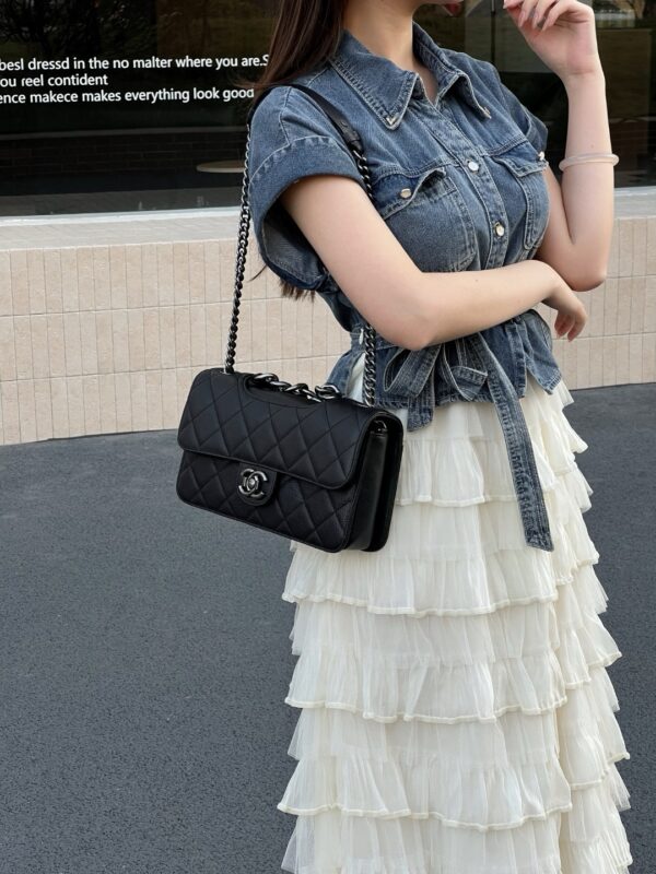 God Factory Chanel Bags Code 10213 Size 27x17x15.5cm