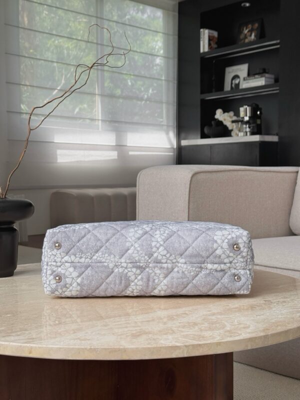 God Factory Chanel Bags Code 10252 Size 28x36.5x12.5cm