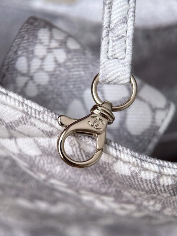 God Factory Chanel Bags Code 10252 Size 28x36.5x12.5cm