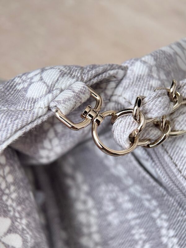 God Factory Chanel Bags Code 10256 25M Size 24x6.5x15cm