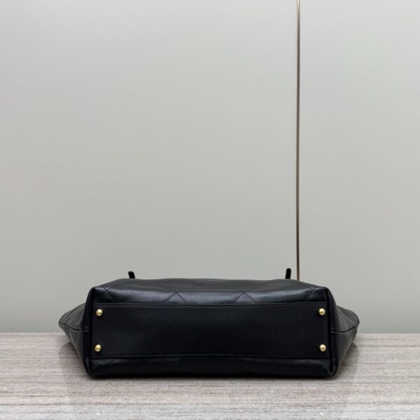 God Factory Chanel Bags Code 10293 25S Size 36x59x13cm