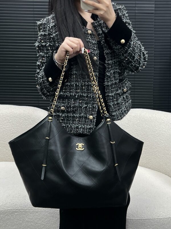 God Factory Chanel Bags Code 10293 25S Size 36x59x13cm