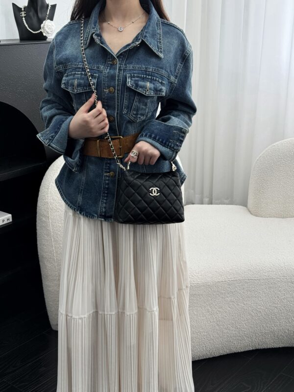 God Factory Chanel Bags Code 10320 25S Size 14.5x18.5x7cm