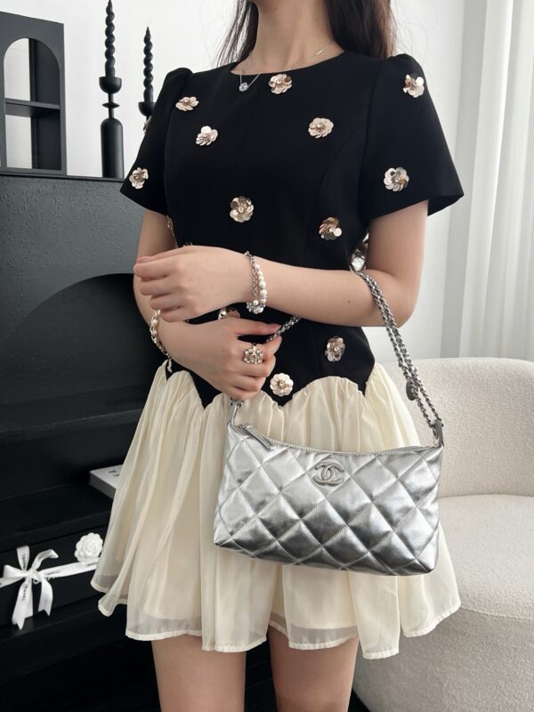 God Factory Chanel Bags Code 10328 25S Size 17x26x8.5cm