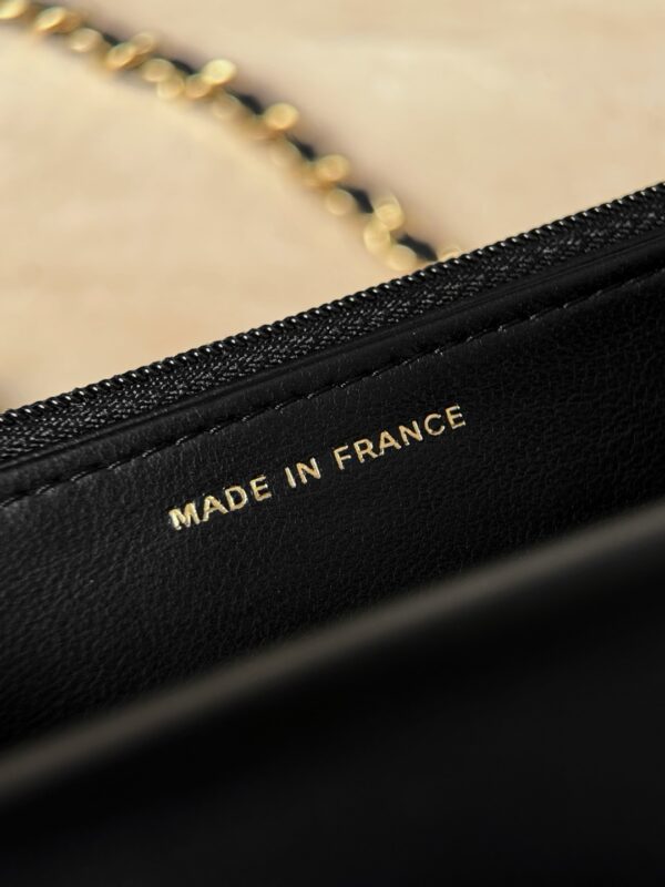 God Factory Chanel Bags Code 10365 25B Size 19x12x4cm