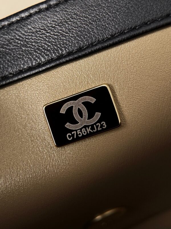 God Factory Chanel Bags Code 10368 25B Size 23.5x14.5x7cm