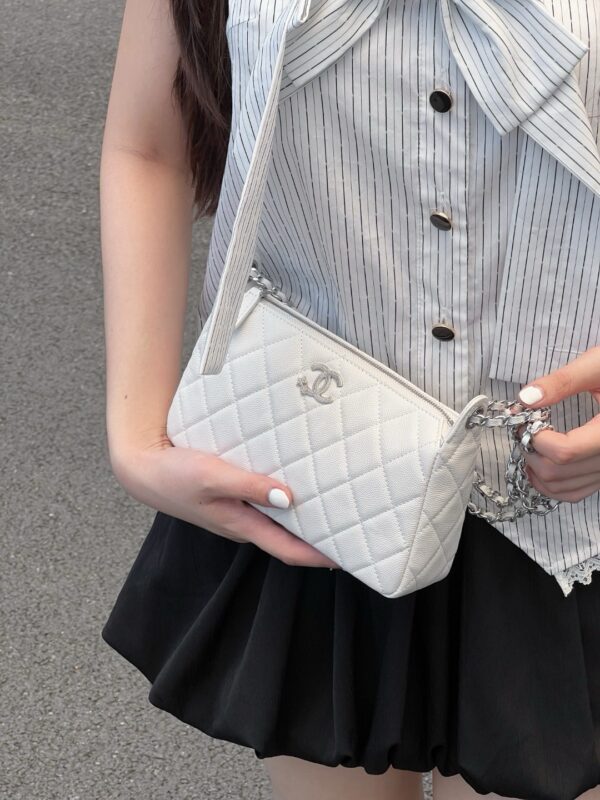 God Factory Chanel Bags Code 10378 25B Size 21x14x5.5cm