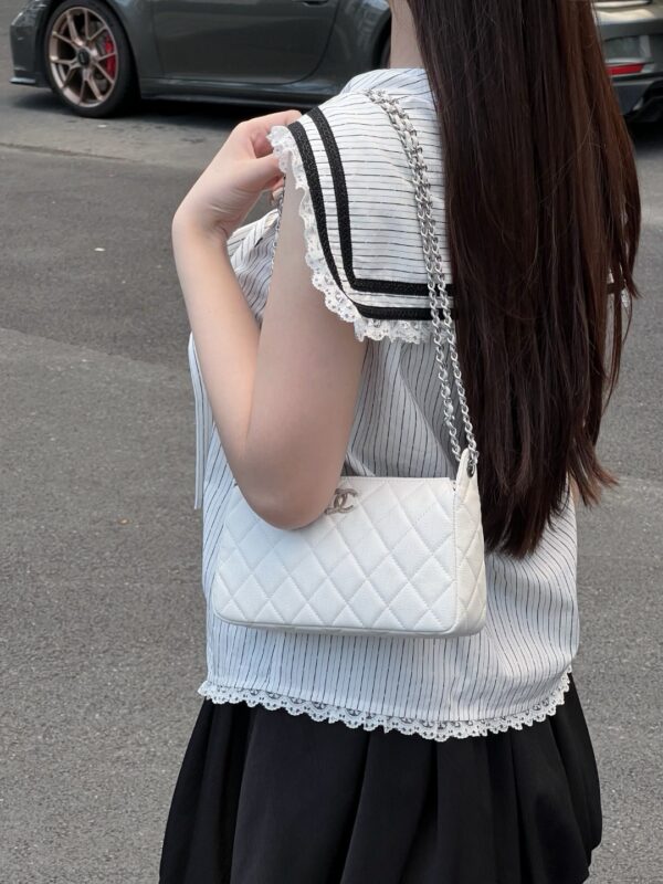 God Factory Chanel Bags Code 10378 25B Size 21x14x5.5cm