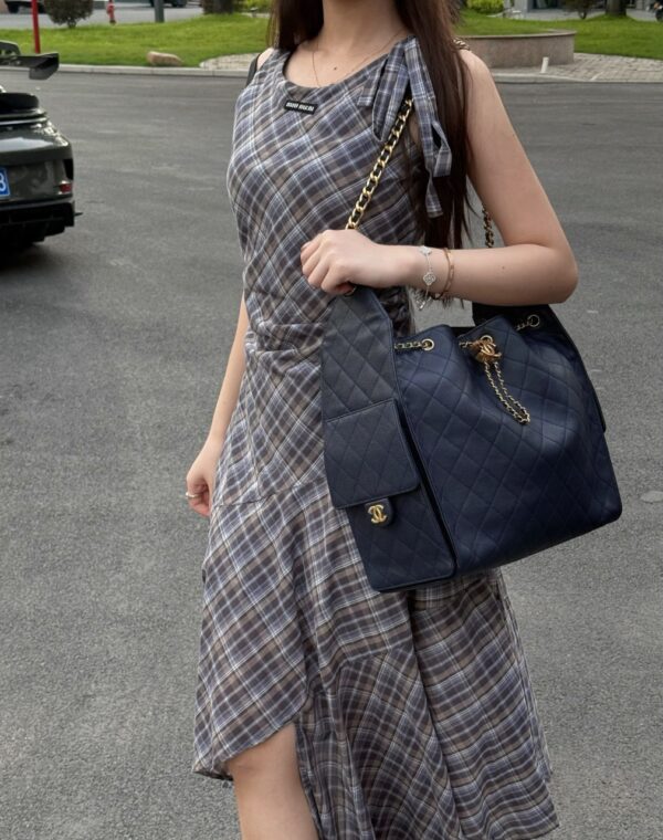 God Factory Chanel Bags Code 10399 25A Hobo Medium Size 30x40x15cm