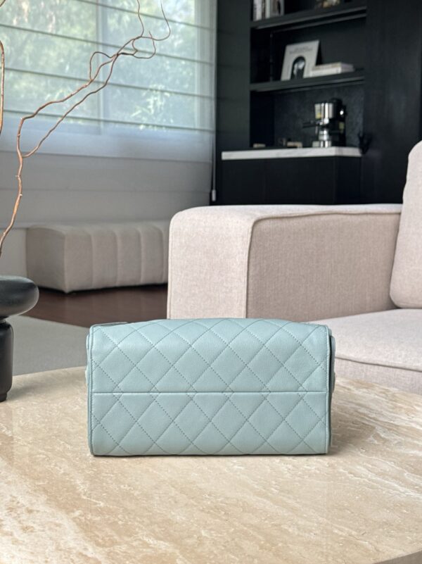 God Factory Chanel Bags Code 10402 25A Hobo Small Size 30x26x14cm