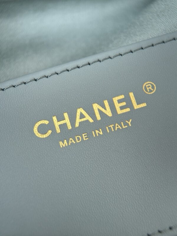 God Factory Chanel Bags Code 10402 25A Hobo Small Size 30x26x14cm