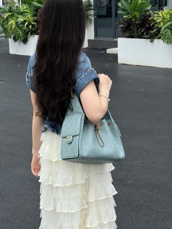 God Factory Chanel Bags Code 10402 25A Hobo Small Size 30x26x14cm