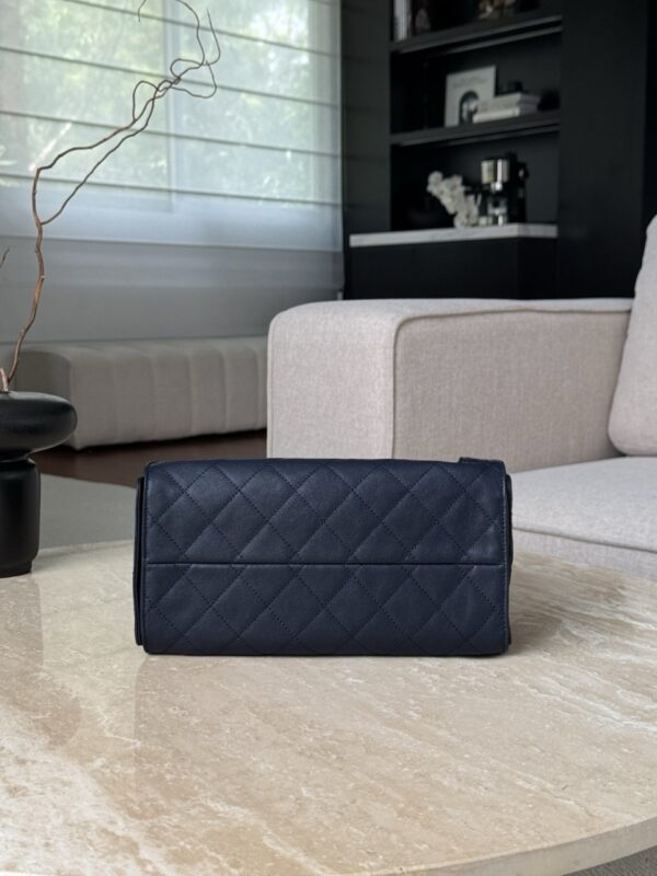 God Factory Chanel Bags Code 10404 25A Hobo Small Size 30x26x14cm