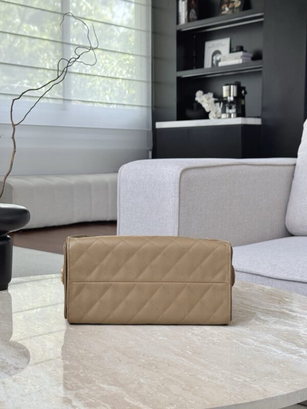 God Factory Chanel Bags Code 10405 25A Hobo Small Size 30x26x14cm